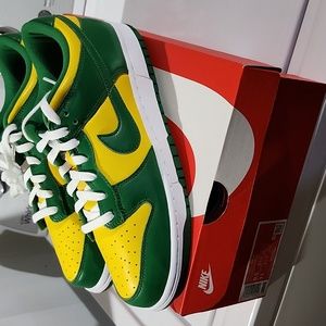 XxSOLDxX Nike Dunk Low SP "Brazil" sz9.5 New